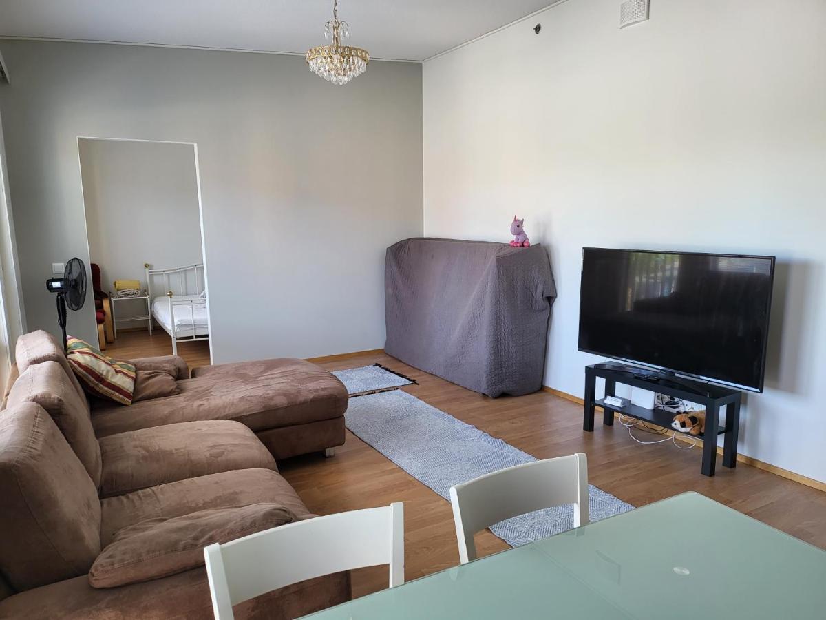 Two Room Apartment Near Harbour Турку Екстериор снимка