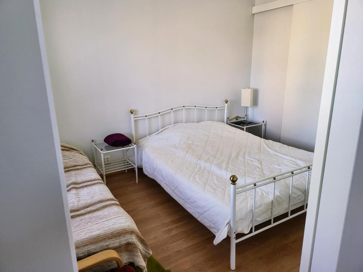 Two Room Apartment Near Harbour Турку Екстериор снимка